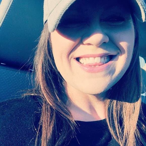 Meet your Posher, Karla - Picture 1 of 1